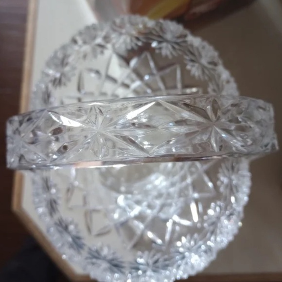 Crystal Clear Industries “Brussels” Poland Handled Basket Candy Serving Dish - Picture 2 of 9